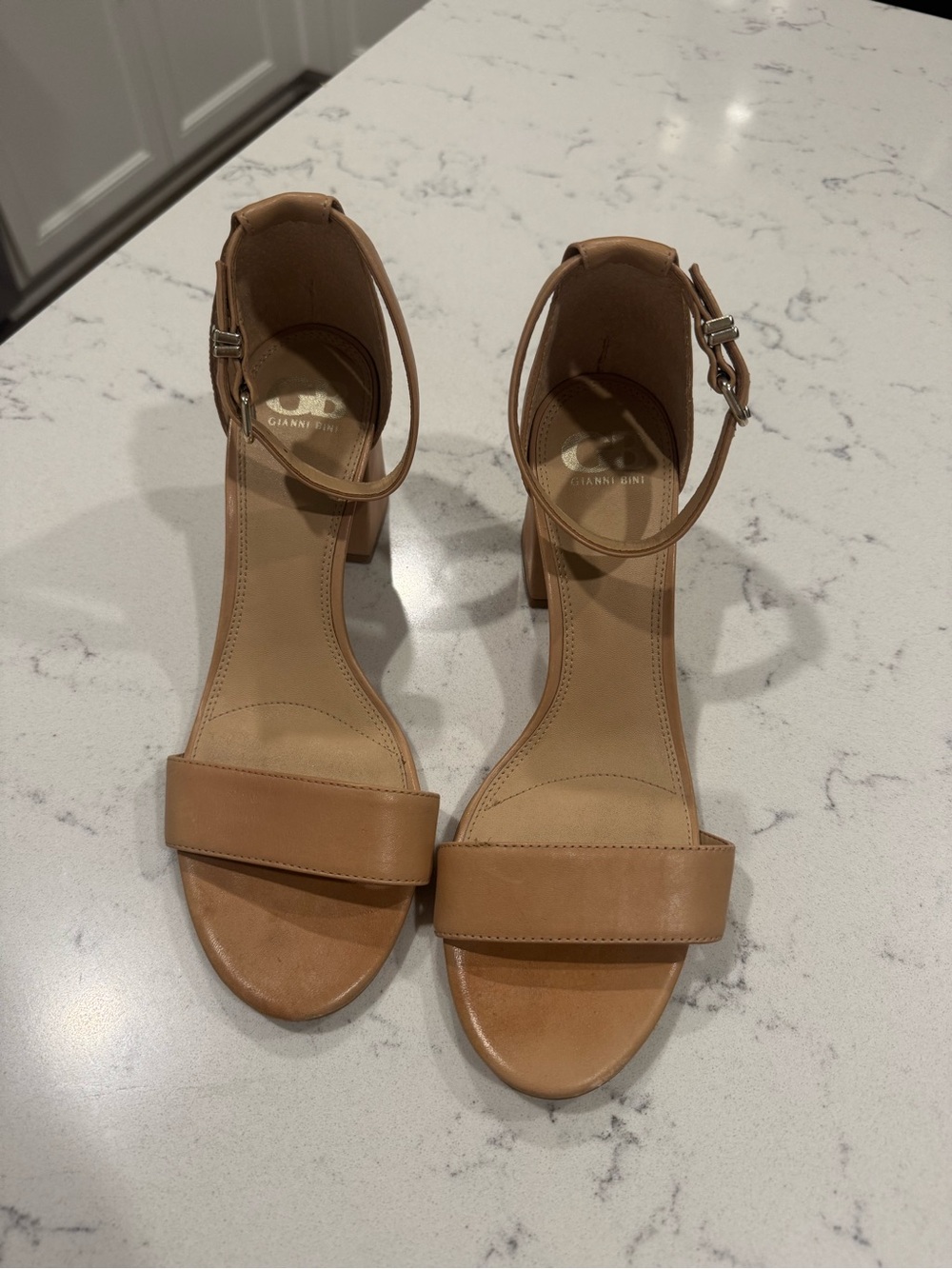 Gianni Bini Tan Ankle-Strap Block Heel Sandals Gold Buckle Size 8